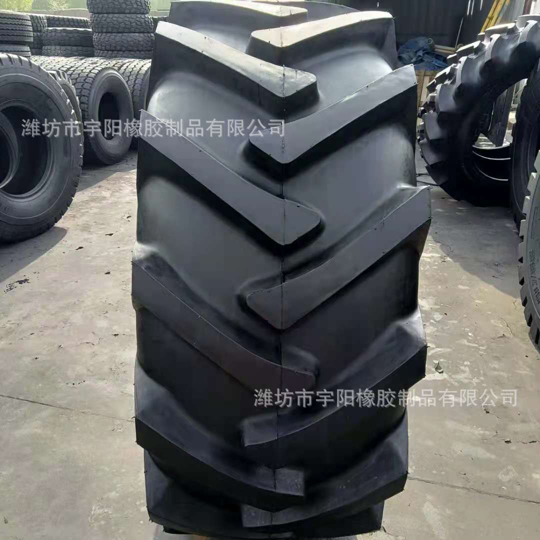 580/70R26  拖拉机轮胎  子午线人字花纹