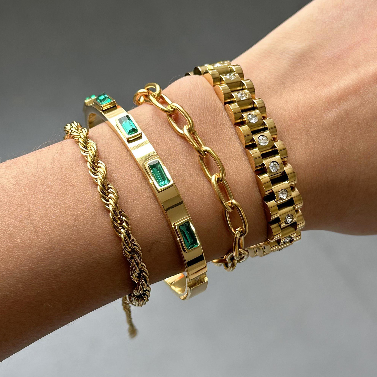 JEDING Europa y América pulsera de zircon de acero inoxidable pulsera de nicho de alto nivel 18k oro titanio anillo de acero joyas de mano transfronterizas