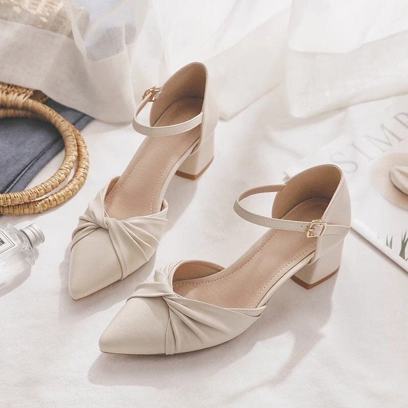 New Mary Jane Shoes 2026 Spring Pointed Toe Chunky Heel High Heel Fairy Style French Closed-Toe Sandals Women's Summer Shoes New Mary Jane Shoes 2026 Spring Pointed Toe Chunky Heel High Heel Fairy Style French Closed-Toe Sandals Women's Summer Shoes