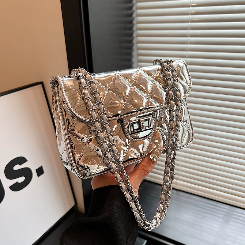 One-shoulder bag with diamond pattern, Korean style, Chanel style