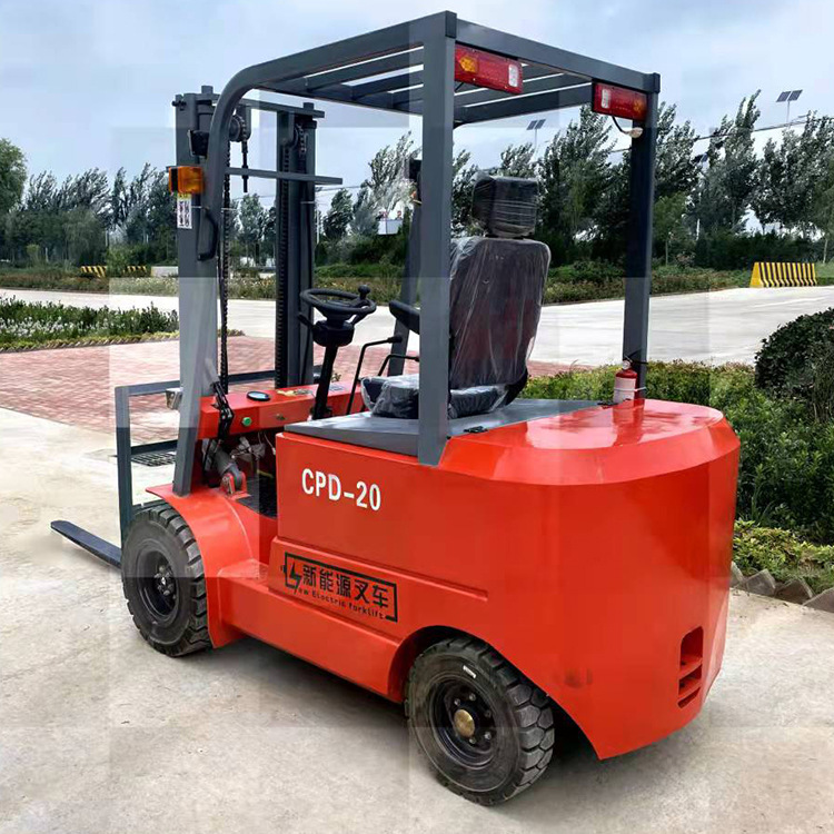 四轮电动叉车 (3)