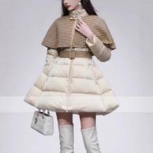 2025冬新款轻奢高领设计撞色毛呢披肩长袖收腰A字大摆羽绒服外套