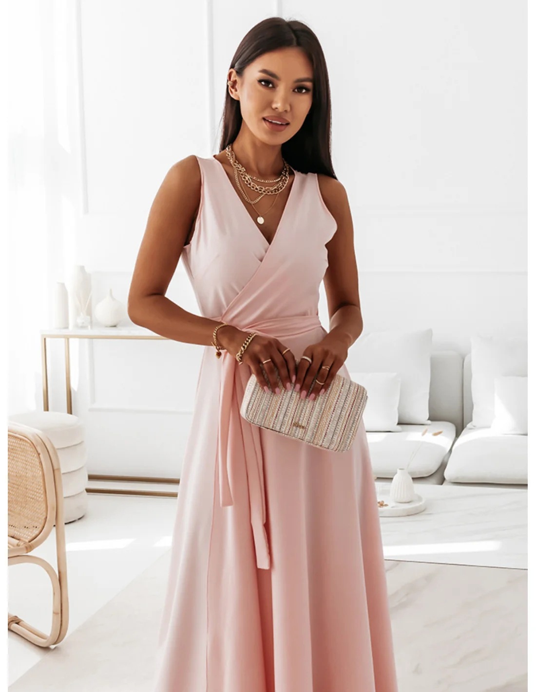 2025 Independent Station European And American Cro-Border Spring Summer New Women's Solid Color V-Neck Long_ecoleips.com