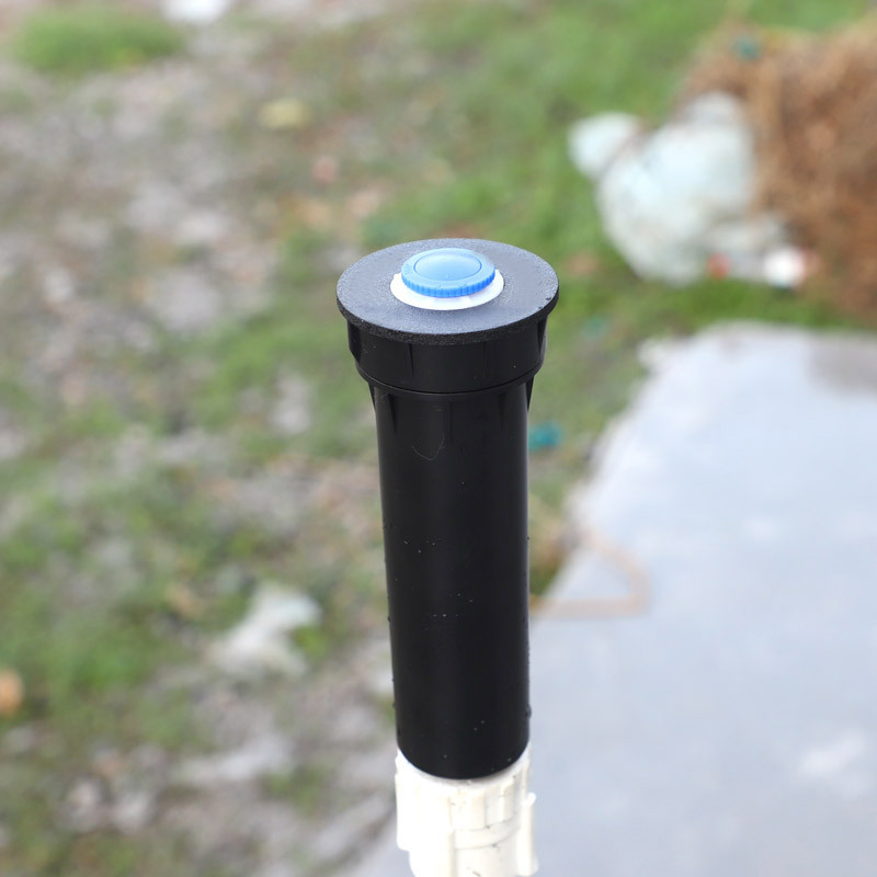 Precio unitario del rayo de plástico rotativo automático enterrado en el jardín de la lluvia sin impuestos