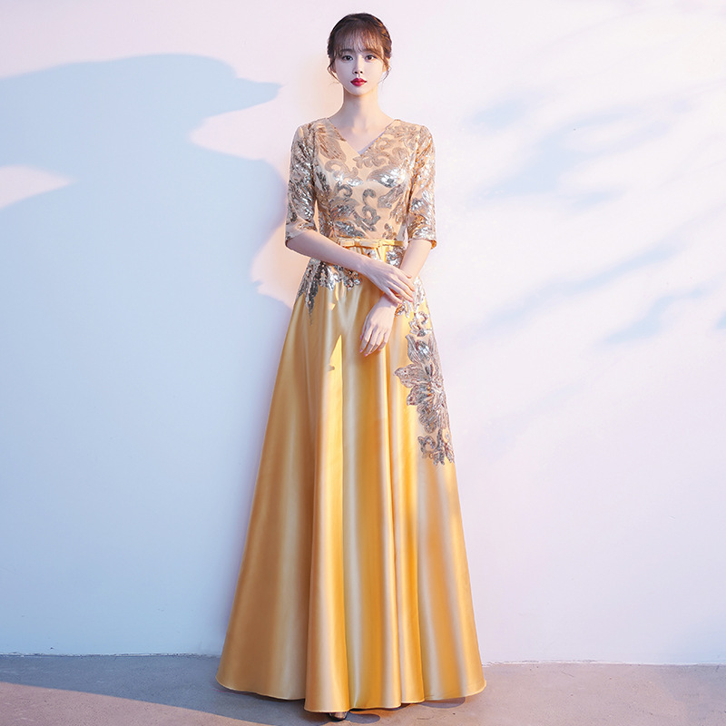 Golden chorus costume long dress poetry recitation red song competition costume host evening dress female high sense