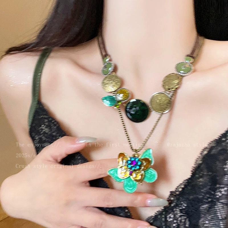 Ожерелье с двумя бабочками в средневековом стиле, женская нишевая богемная цепочка на ключицу, повседневные универсальные длинные аксессуары для стекирования