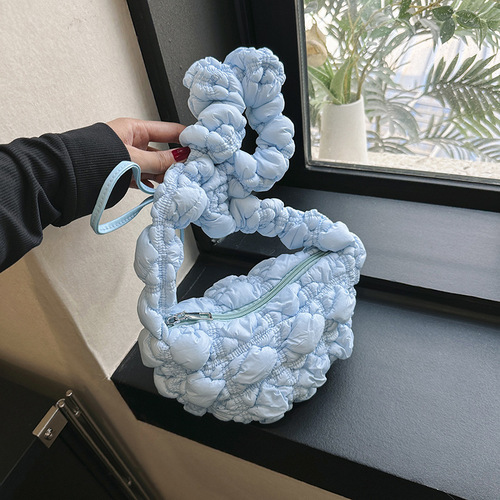 Popular niche high-end cloud pleated bag  new trend fashion versatile texture trend women's handbag