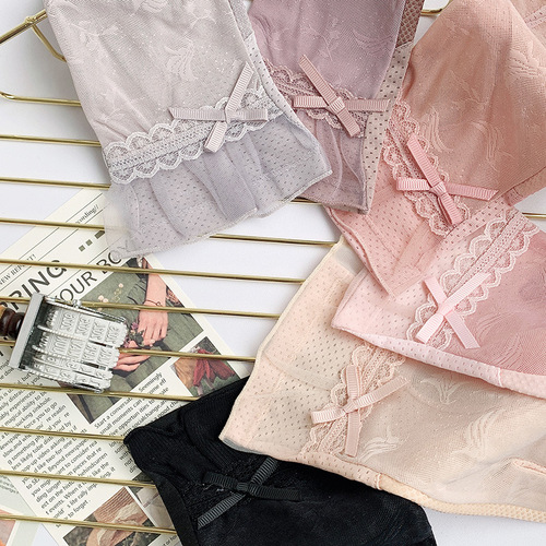 Half-finger gloves for women, ultra-thin ice silk stretch lace leaky finger driving and riding non-slip sun protection half-finger gloves