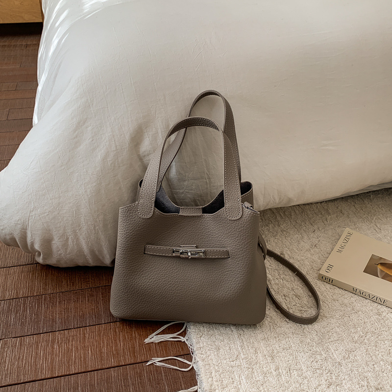 Cross-Border Popular First-Layer Cowhide Vegetable Basket Bucket Bag Mother Bag Single Shoulder Fashion Large Capacity Genuine Leather Crossbody Bag