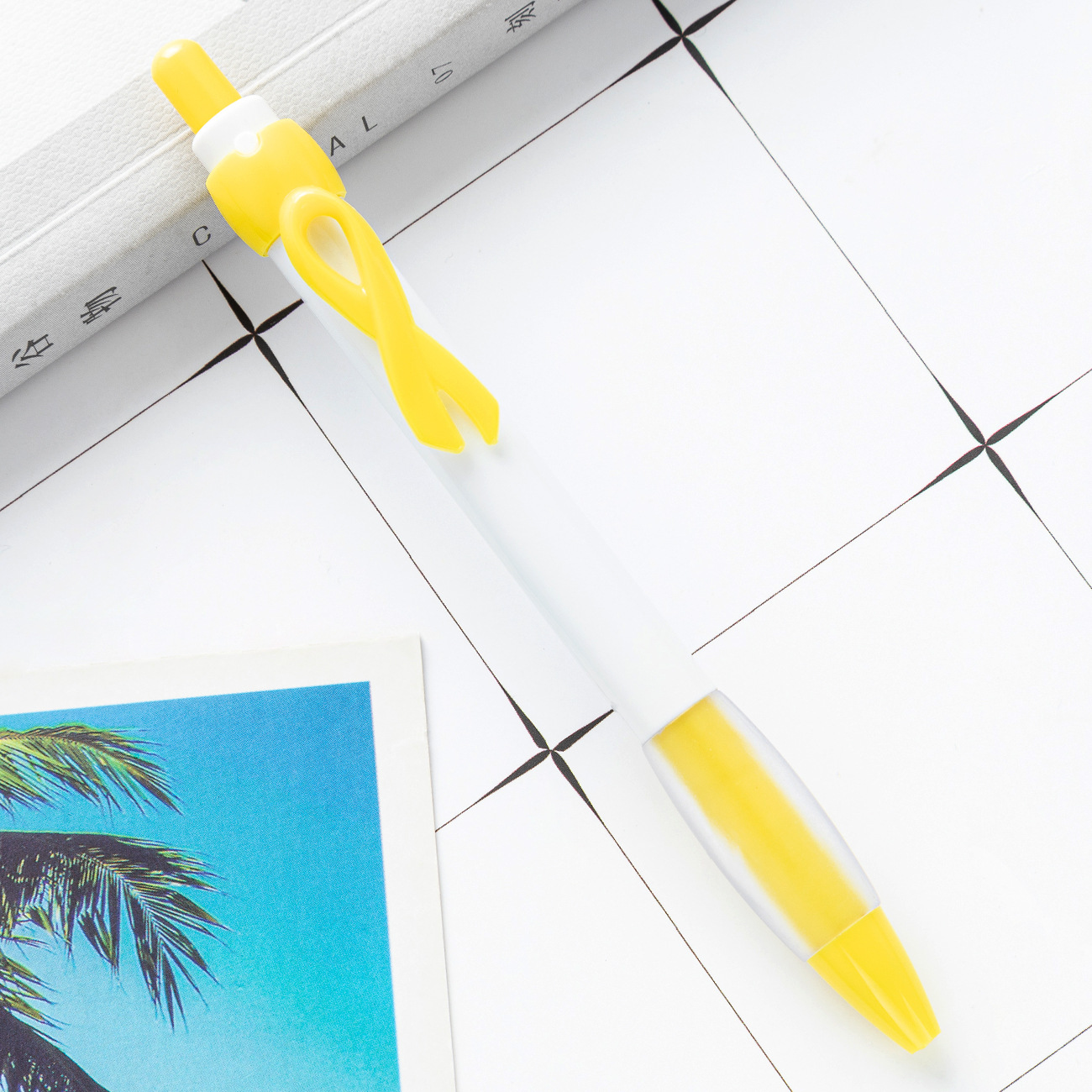 En stock cinta bolígrafo publicidad arco prensa pluma creativa SIDA propaganda mini pluma de cinta de regalo