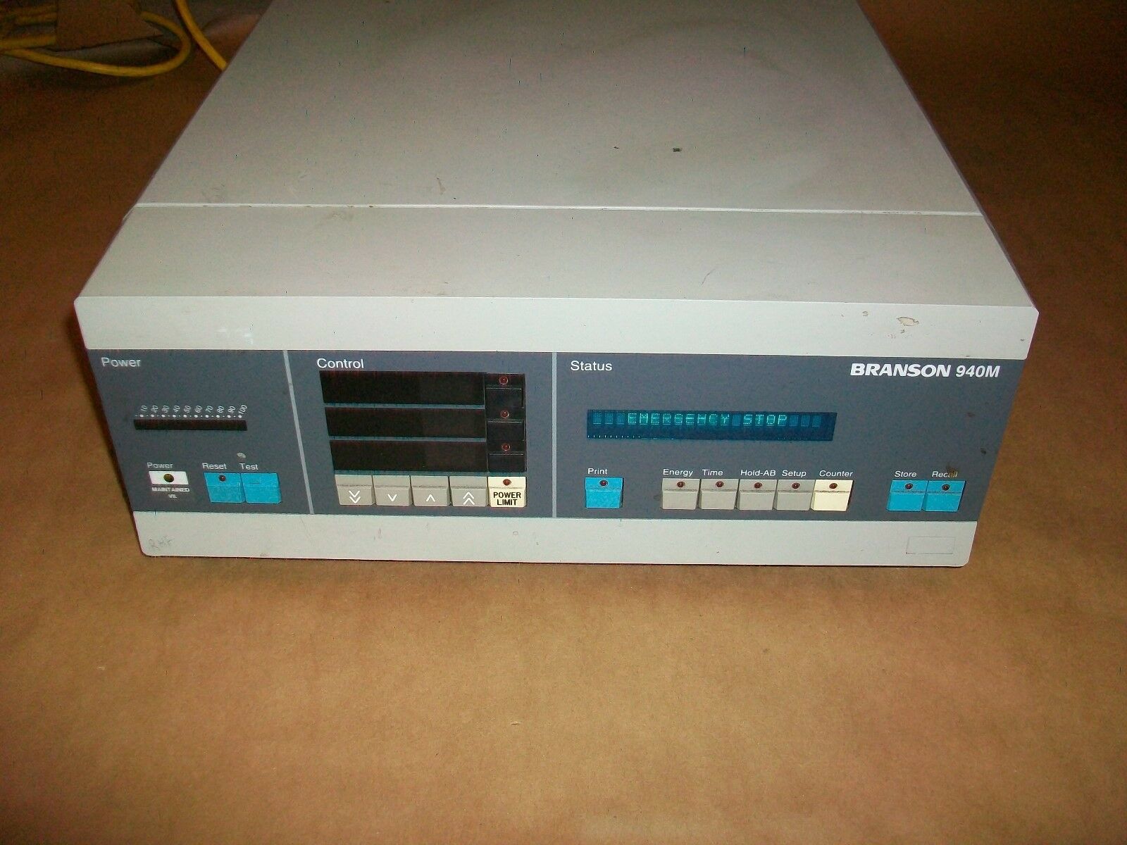 Branson Ultrasonic Generator 947M