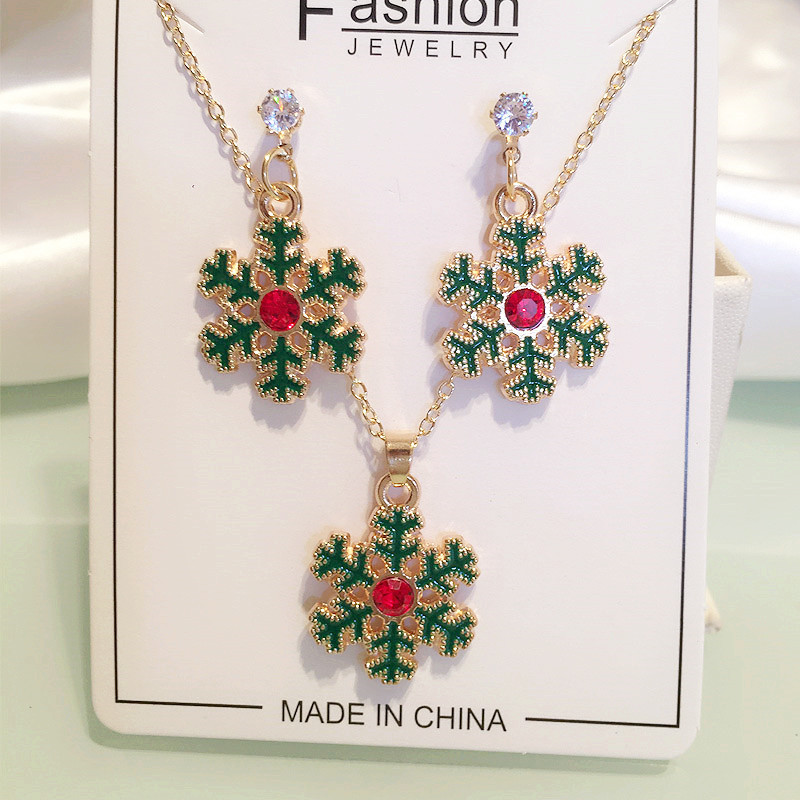 12g Weight Jewelry Set Classification Earrings + Necklace Quantity Holiday, Daily Occasion Alloy Material Christmas Festival Santa Claus Pattern Women's Gender Enamel, Flakes Design Cute, Simple Style Style Cute Simple Style Santa Claus Alloy Enamel Flakes Christmas Women's Jewelry Set 2