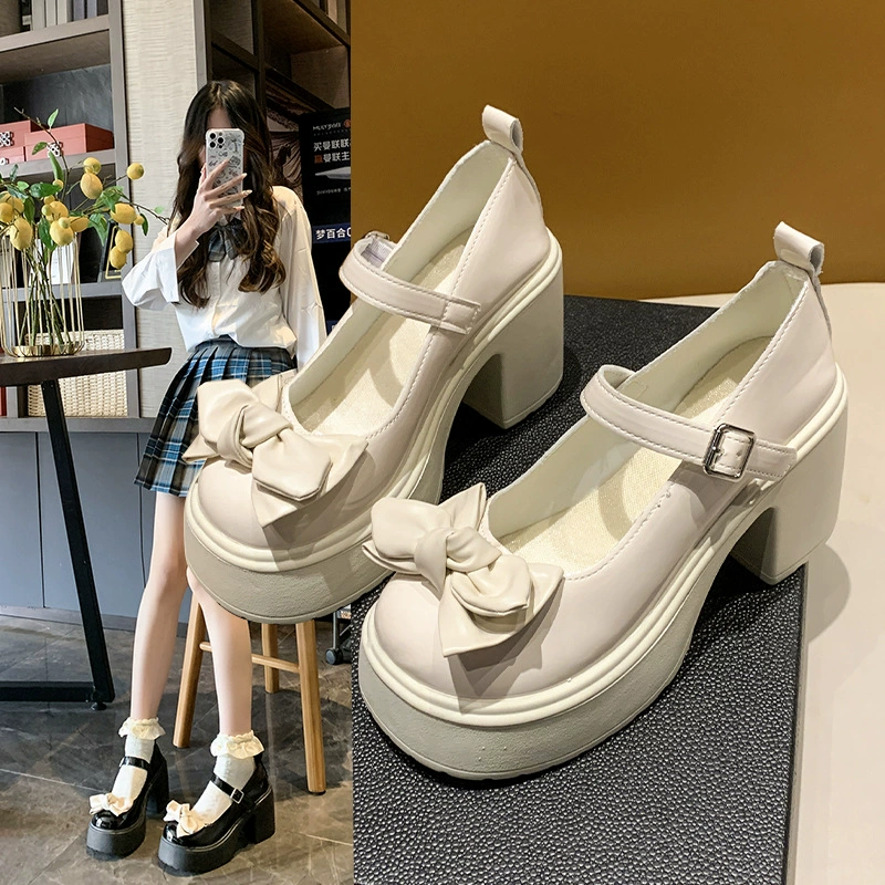 Толстая подошва толстых каблуков Mary Jin Женские туфли 2025 Новый маленький человечек дикий лук с юбкой Маленькие кожаные туфли для женщин