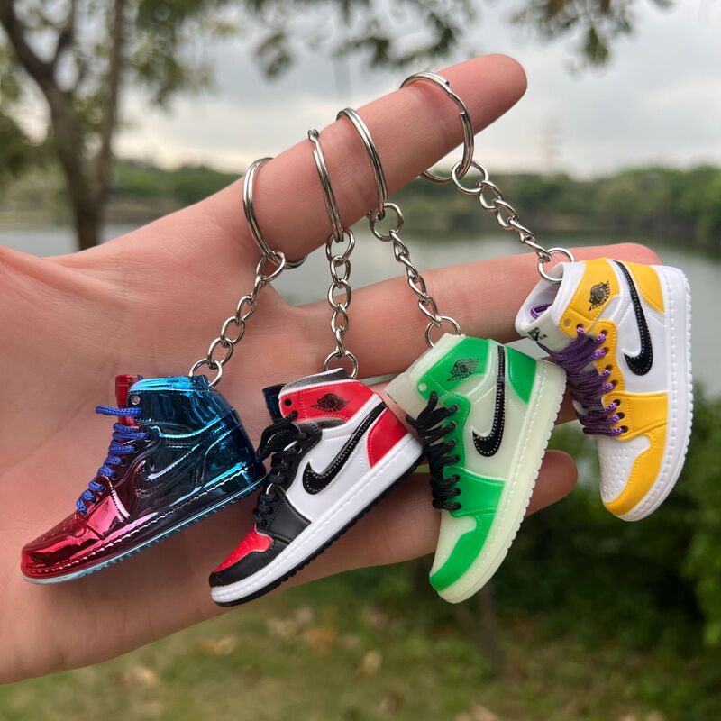 Douyin foreign trade cross-border AJ hollow three-dimensional 3D shoe mold polyester artificial shoelace ABS material plus single key chain Douyin foreign trade cross-border AJ hollow three-dimensional 3D shoe mold polyester artificial shoelace ABS material plus single key chain