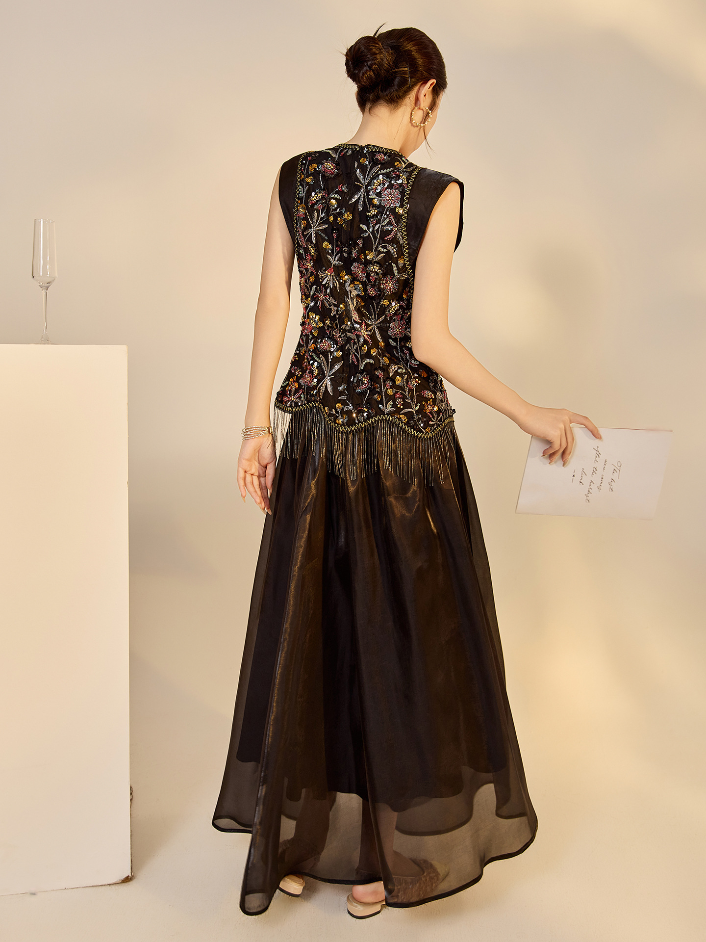 Set vest nữ công sở thêu sequin tua rua — bộ đồ, nửa váy, Trang chủ