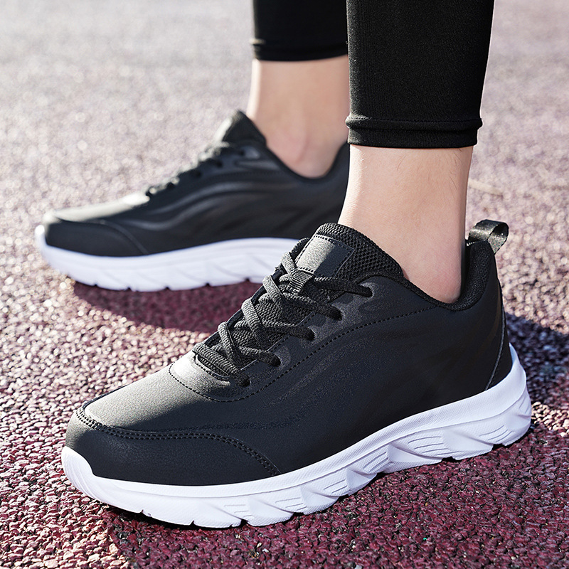 黑色休閒運動鞋皮面休閒男鞋輕便潮流軟底舒服透氣休閒跑步鞋學生