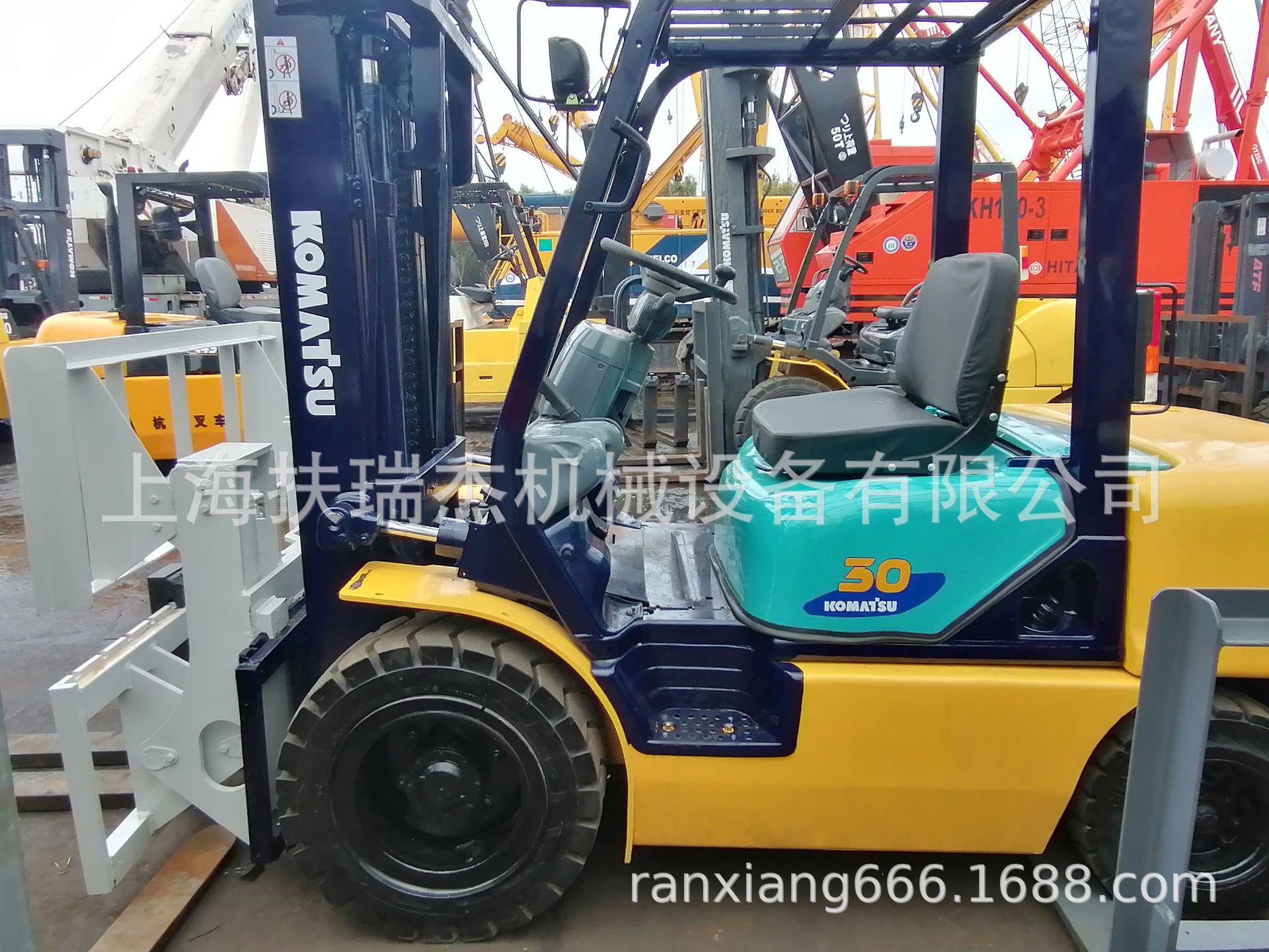 KOMATSU小松3吨二手叉车 二手市场现货出售支持出口