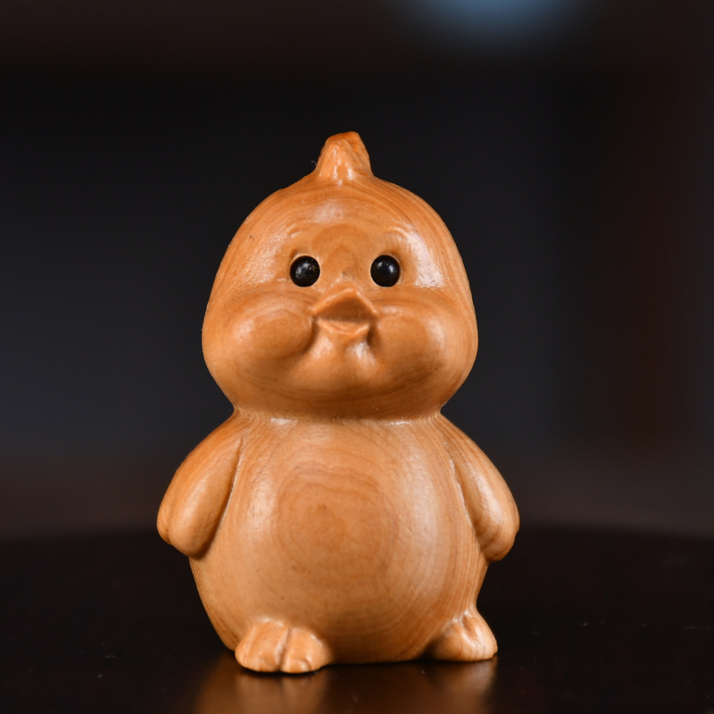 崖柏の木彫りは工芸品を飾っています。|undefined