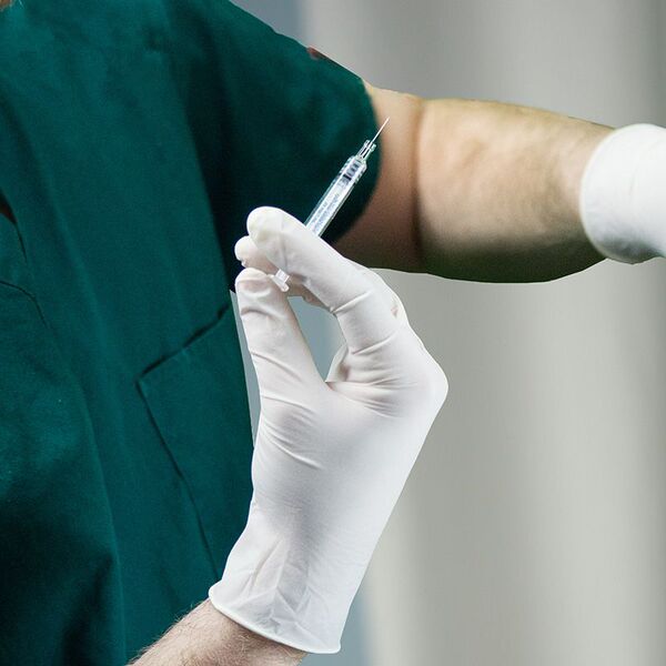 Disposable mechanical waterproof wear-resistant gloves