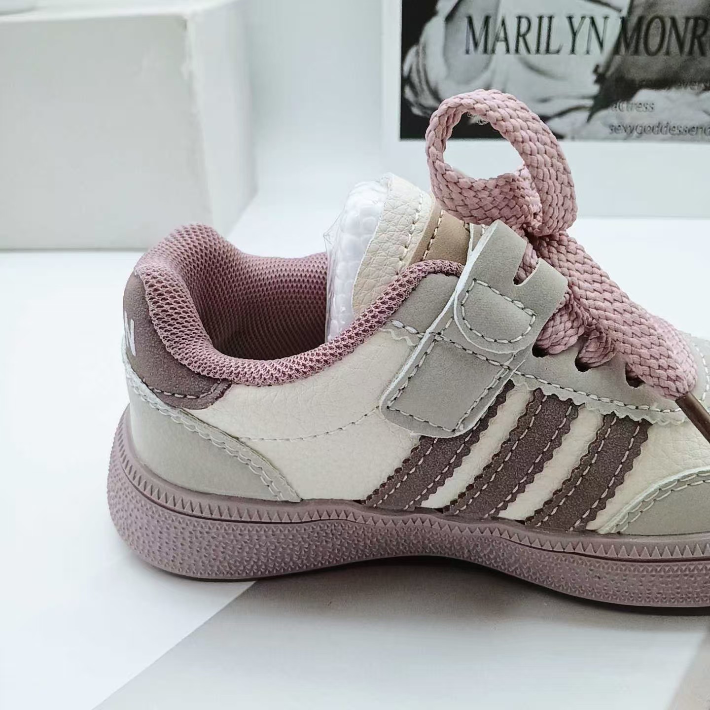 Nuevos zapatos deportivos para niños 2025 otoño niños pequeños y medianos zapatos casuales de cuero para niños 5 - 8 niñas zapatos de entrenamiento antideslizantes