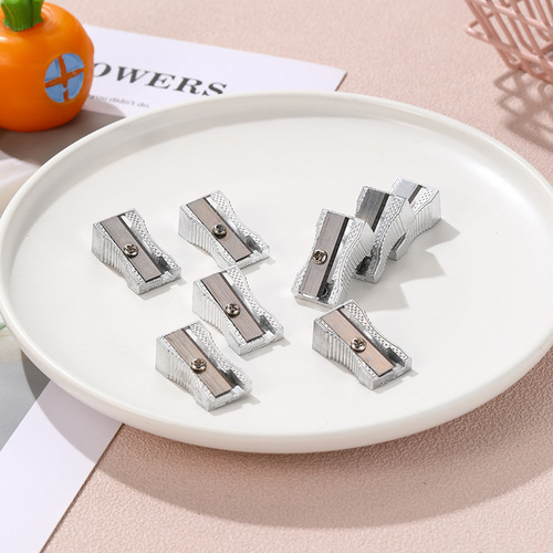 Aluminum alloy pencil sharpener small square pencil sharpener single hole primary school student mini portable single hole bevel pencil sharpener wholesale
