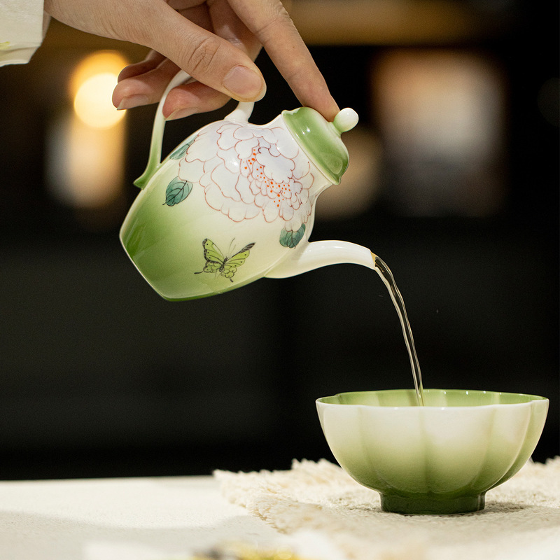墨己凝绿蝶戏牡丹手绘釉下彩茶具合集功夫茶具茶壶壶承盖碗茶杯|undefined