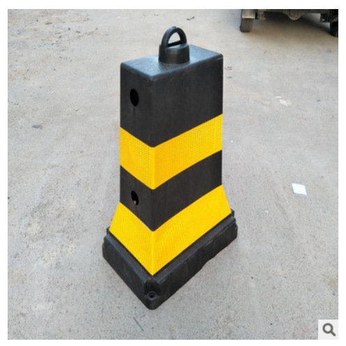 道路堆叠式水马隔离墩软质PVC防压高速公路防撞路障防护塑料围挡