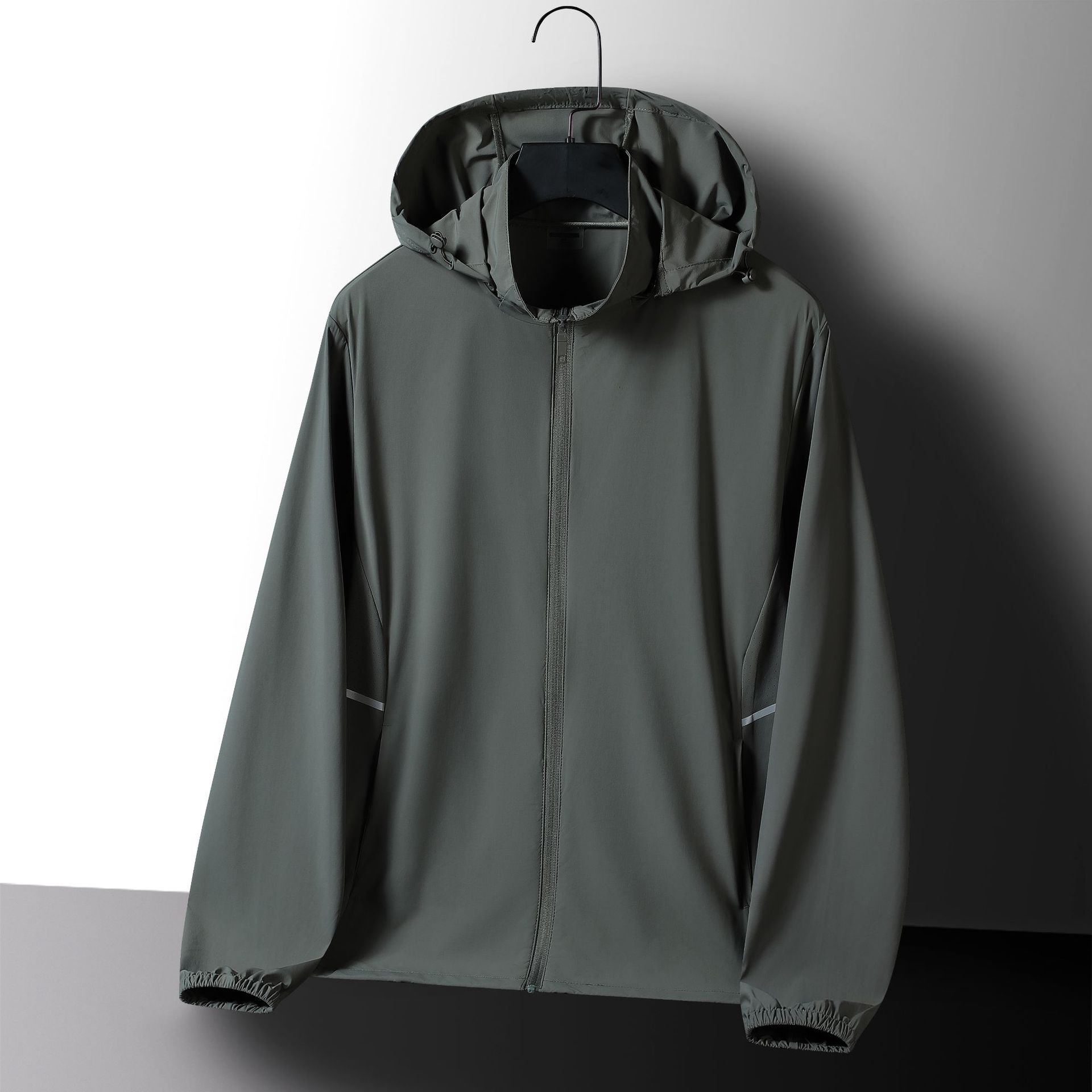 Ropa de protección solar de seda de hielo para parejas de mujeres ropa de protección solar hombre encapuchado abrigo transpirable UV UPF50 + ropa de piel al por mayor