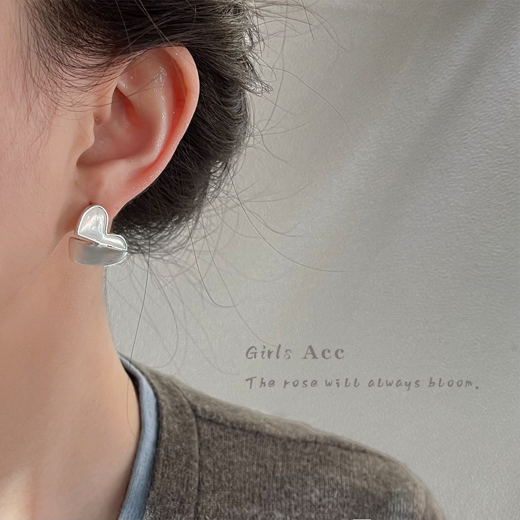 1_0008_耳语场景新水印 拷贝 7