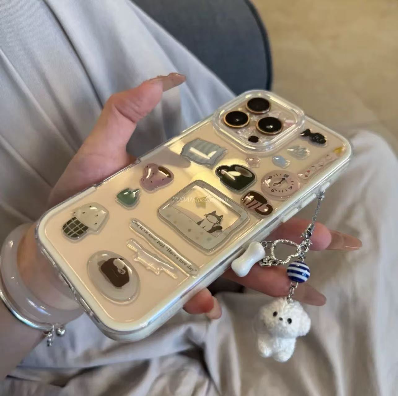 Pegatinas de gato de dibujos animados de bricolaje lindo para iphone16ProMax 2 en 1 Apple 14/15 funda para teléfono móvil 13