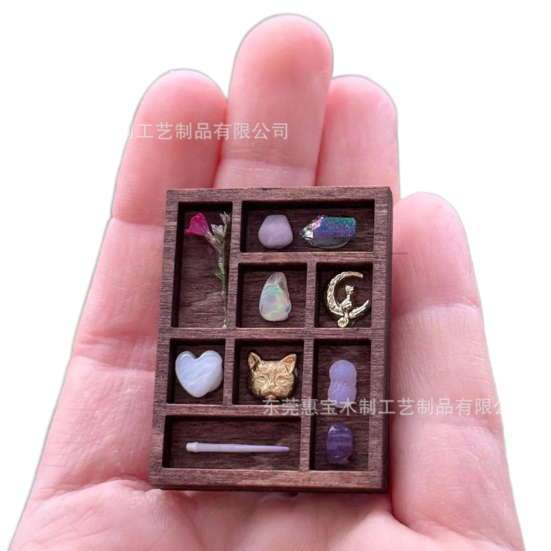 跨境木质微型珠宝架滴胶饰品架迷你珍藏古玩架矿石标本收纳摆件|undefined
