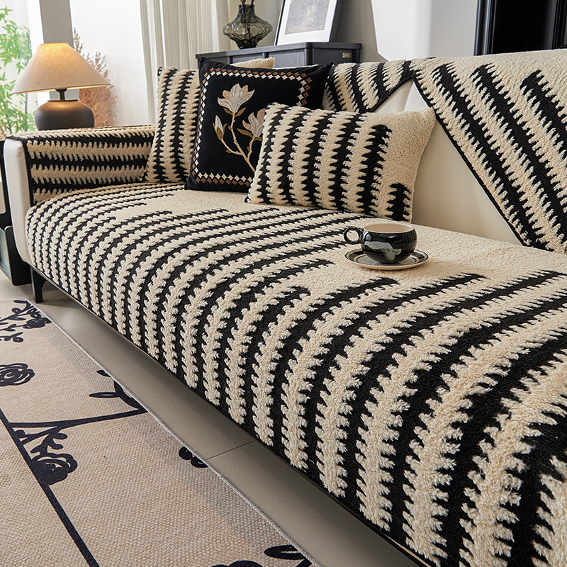 Otoño e invierno engrosado cojín de sofá de peluche 2025 nuevo tipo de forma especial línea recta cojín antideslizante toalla cubierta de sofá todo incluido