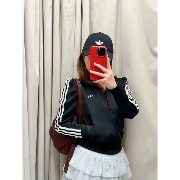 Three-leaf trendy brand three-stripe short sweatshirt jacket for women, 2026 new spring and autumn baseball jacket, sporty early autumn outfit