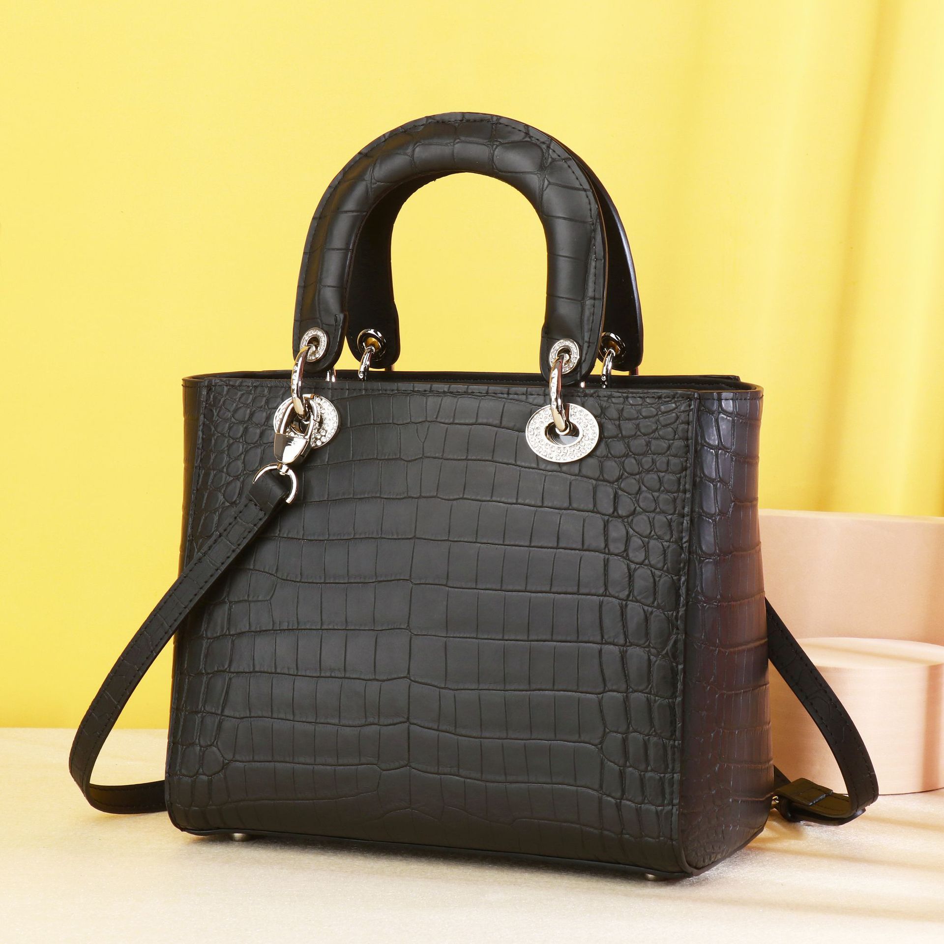Túi xách tay Lady Diana họa tiết bụng cá sấu, quai đeo vai và đeo chéo, phong cách cổ điển cao cấp chi tiết 1