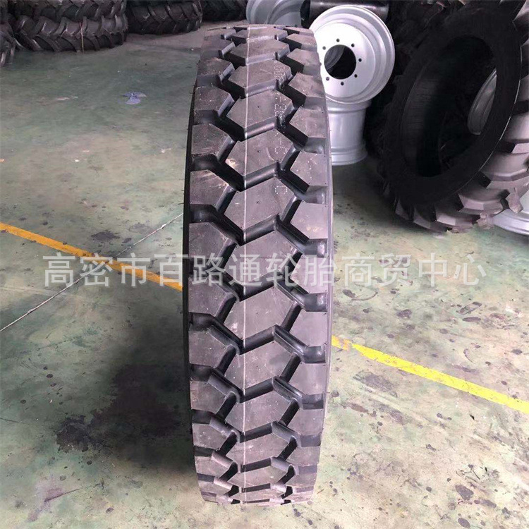 批发1200R24 矿花宽体自卸车轮胎花纹加深耐磨防扎