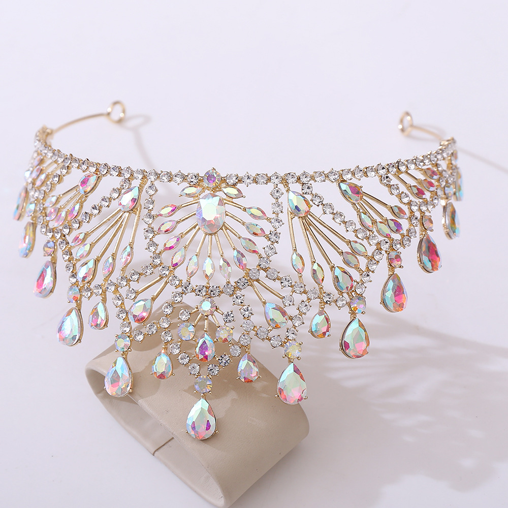 400g Weight Crown Hair Accessories Type Rhinestones Inlay Material 1 Piece Quantity Wedding, Birthday, Festival Occasion Alloy Material Crown, Knot Pattern All Seasons Season Women's Gender Plating Design Retro, Bridal, Shiny Style Gold Color Retro Bridal Shiny Women's Crown Knot Alloy Plating Rhinestones Crown 15