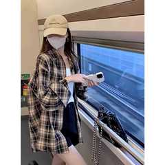 高级感大码女装春秋季胖mm宽松休闲上衣美式格纹衬衫单排纽扣长袖