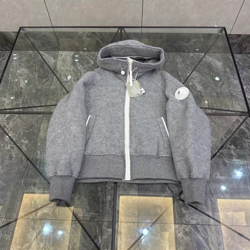 2026 Winter New Down Jacket, White Label, Wool Fleece, Bomber Jacket, Hooded, Casual Outerwear 2026 Winter New Down Jacket, White Label, Wool Fleece, Bomber Jacket, Hooded, Casual Outerwear