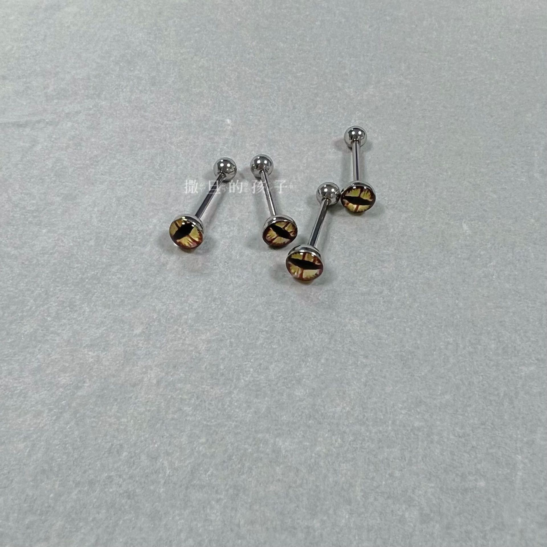 Pointed titanium steel lip stud product view