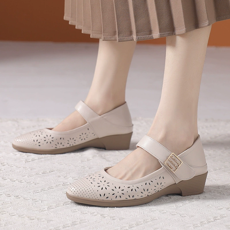 Summer comfortable shoes with velcro for mother, genuine leather, plus size