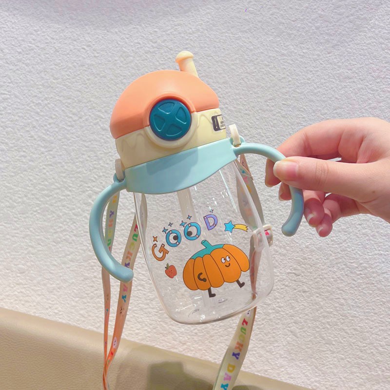 XBD2013 taza de agua de paja súper linda de los niños con mango súper lindo niño 500ml taza de agua taza de paja taza práctica