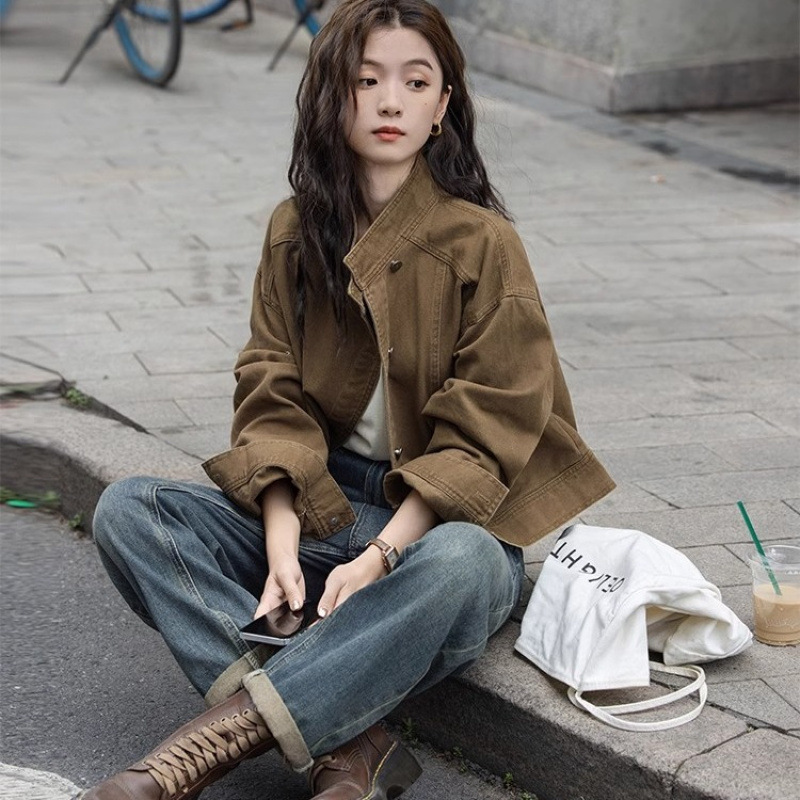 Retro Brown Denim Short Jacket 2025 Early Autumn New Niche Loose Stand-Up Collar Work Jacket Tops for Women Wholesale