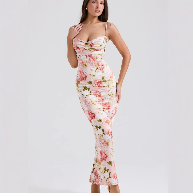 European and American Summer New Ins Milk Silk Material Lace Hot Girl Style Chest Pleated Long Slim Long Skirt