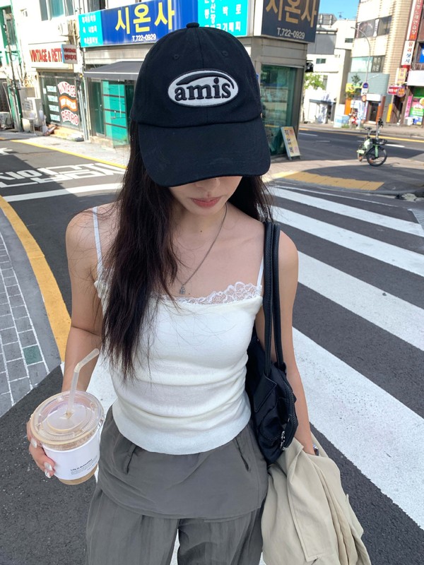 黄峥韩版纯欲毛织蕾丝带胸垫吊带背心女秋季收腰褶皱打底530047|undefined