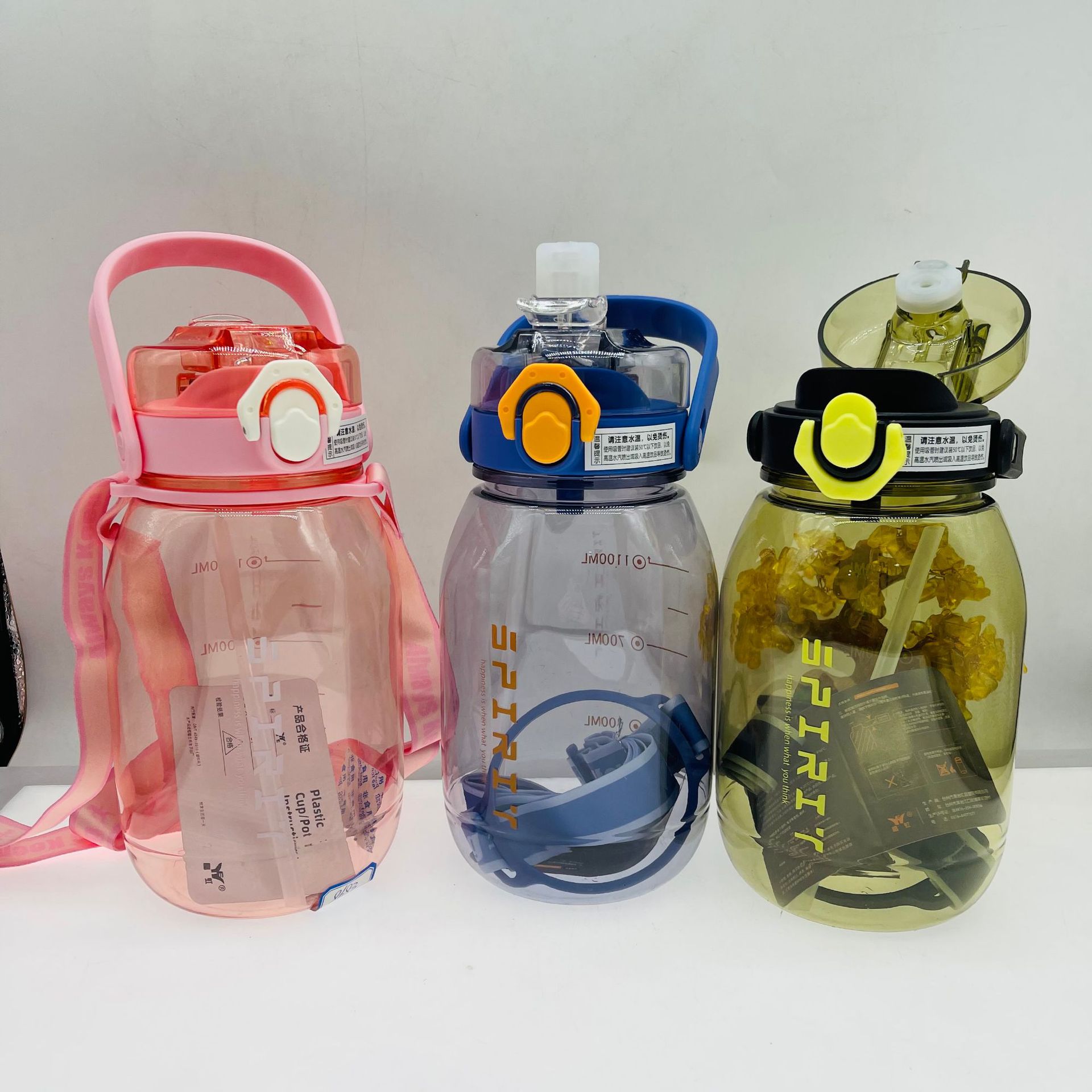 Fábrica al por mayor Yichang 8685 taza de espacio taza de plástico taza de agua taza de deportes portátil de gran capacidad olla portátil