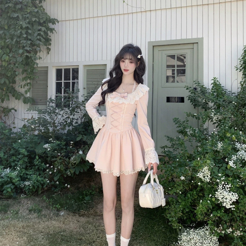 纯欲辣妹气质粉色连衣裙2025春季新款小个子减龄蕾丝公主裙子女装
