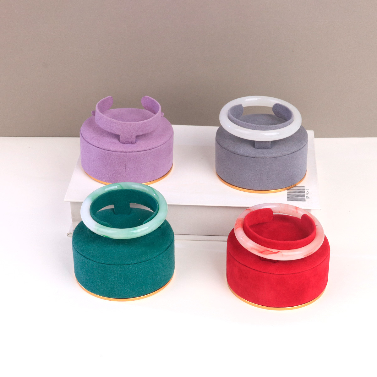 �¿���鱦���е���������ָ��Ʒչʾ�ܹ�̨�鱦��װ����չʾ��