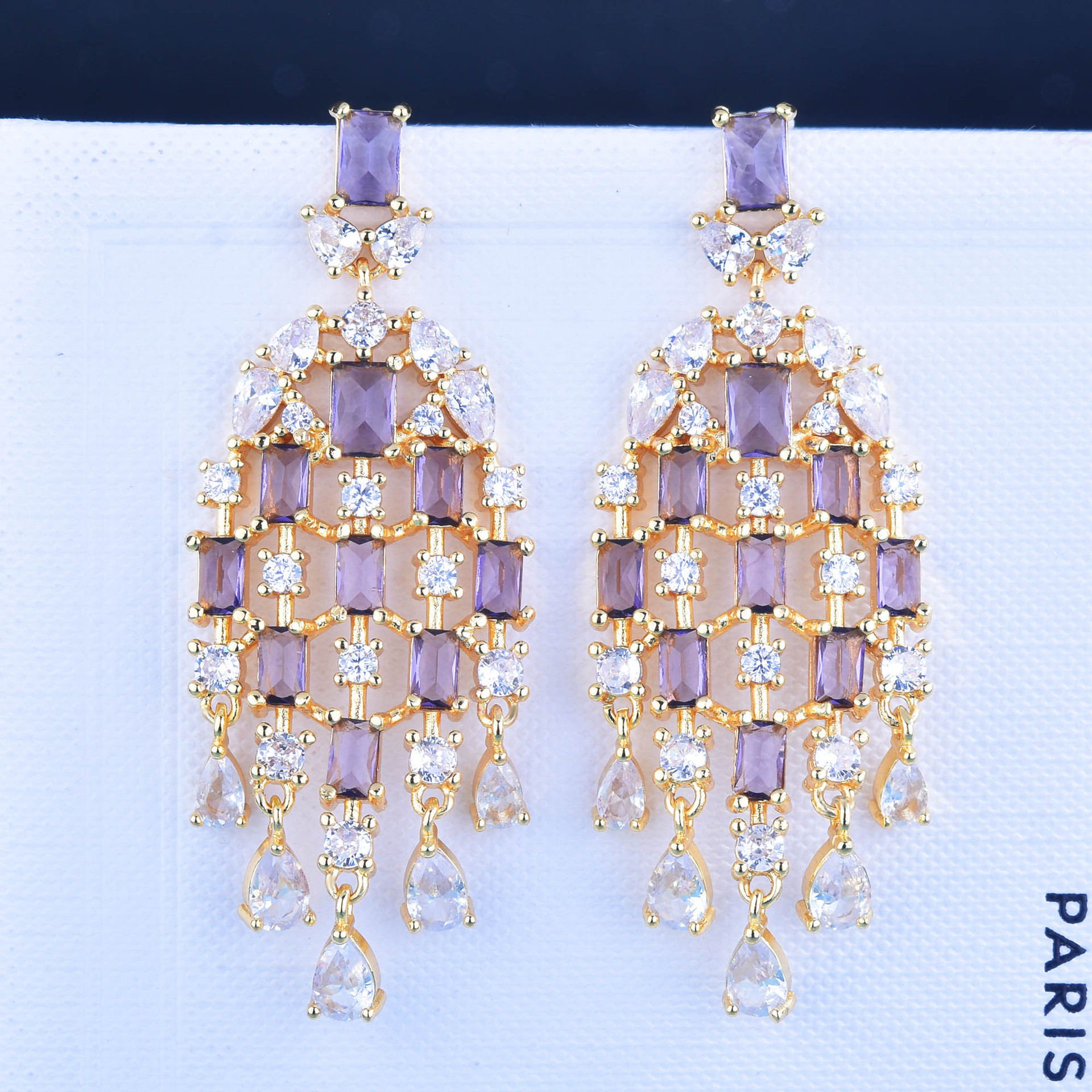 Violet Clair Cristal Blanc Zirconium Pétoncles Boucles D'oreilles Gland Boucles D'oreilles Argent Aiguille Élégant Glaçure Unique Lumière De Luxe Haut De Gamme Sens display picture 2