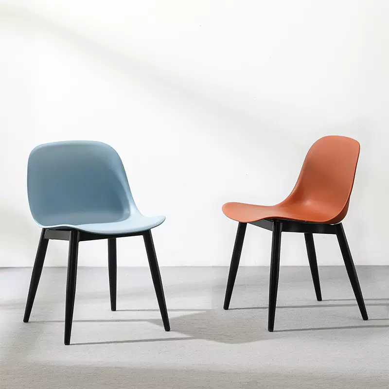 北欧风家餐厅简约时尚现代设计师凳靠背咖啡学习网红化妆塑料椅子