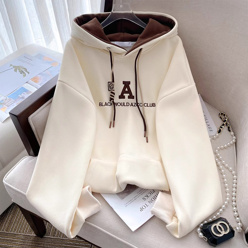 Hooded Design Wearing Hoodie Women's Autumn and Winter 2024 New College Style Small Fashionable Outer Wearing Inner Top